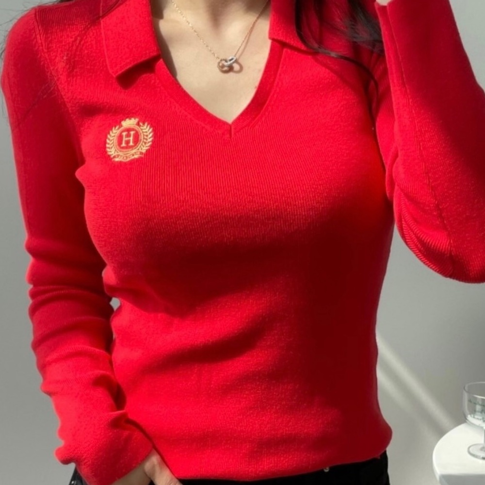 Tommy Hilfiger  v-neck sweater
